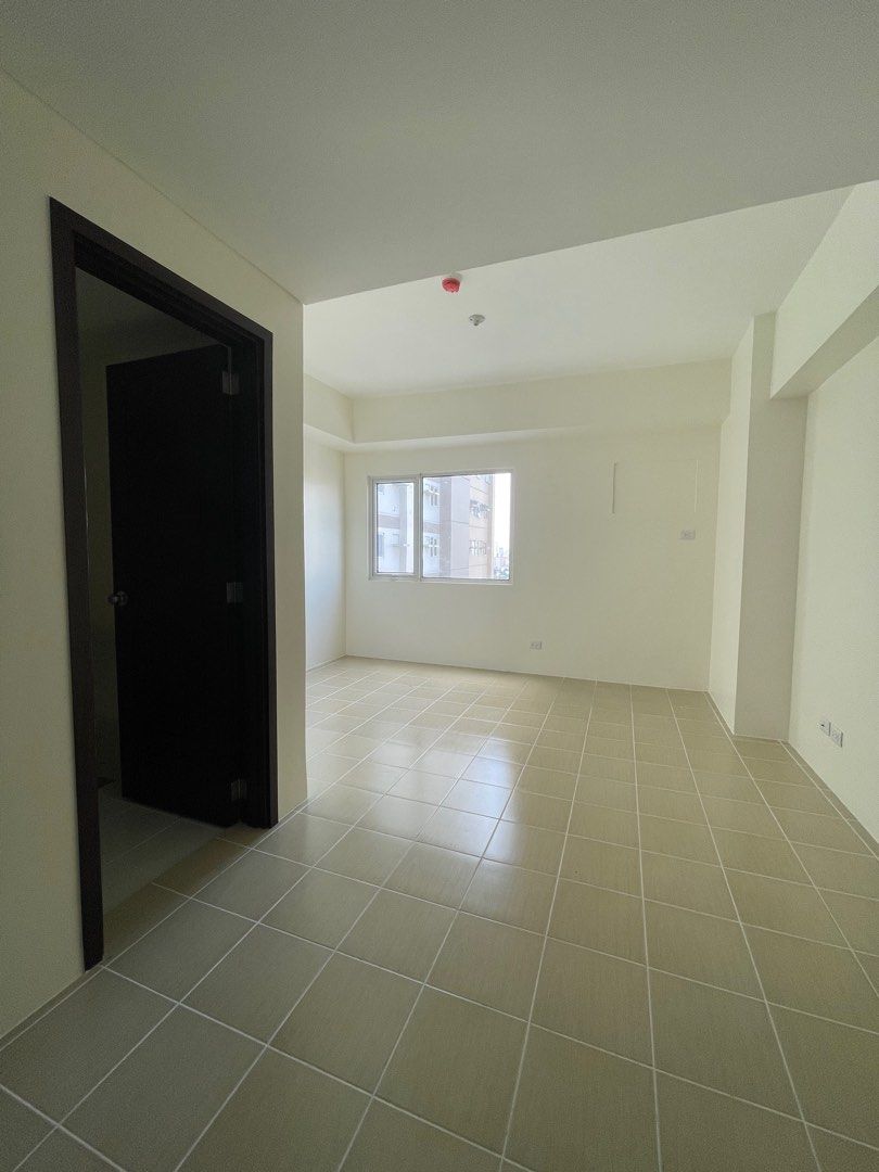 AVAILBLE! 10K Mo. Studio Rent to Own Sta Mesa Manila Condo in Covent