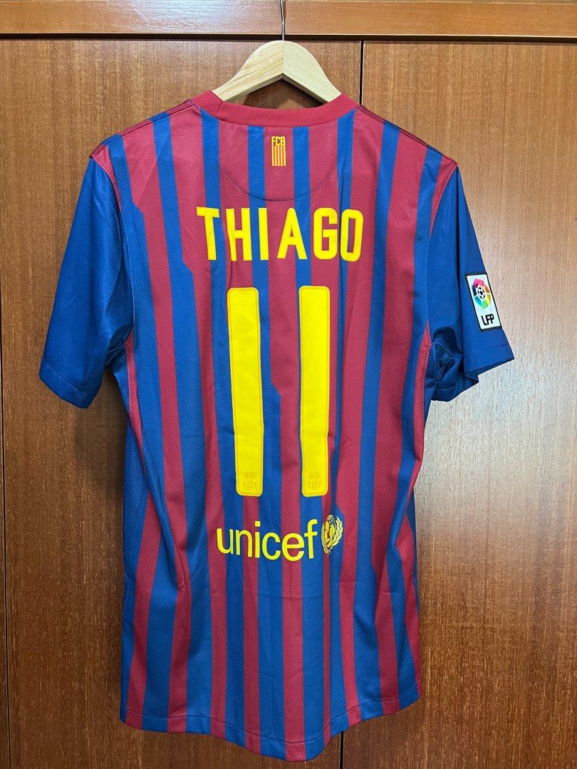 Barcelona 11/12 Home Kit with Thiago Print, Men's Fashion
