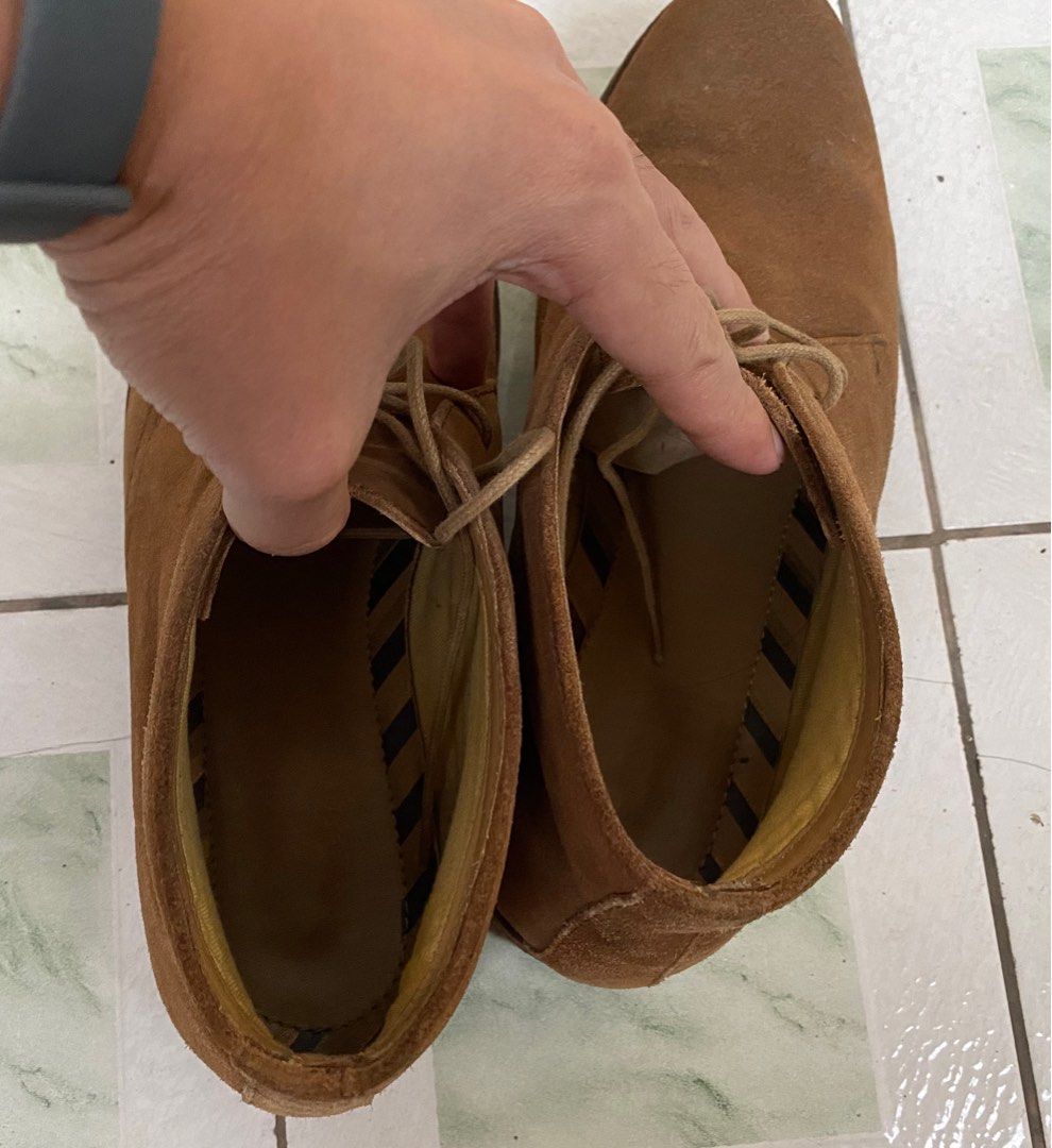 base london chukka