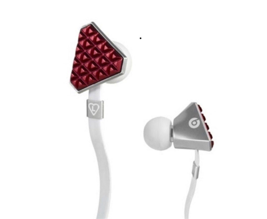 Monster beats lady 2025 gaga