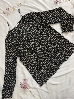 (Category: ) located in . Submitted by shopallthetimeee (Listing ID 1205254306, Image 1). Description: .