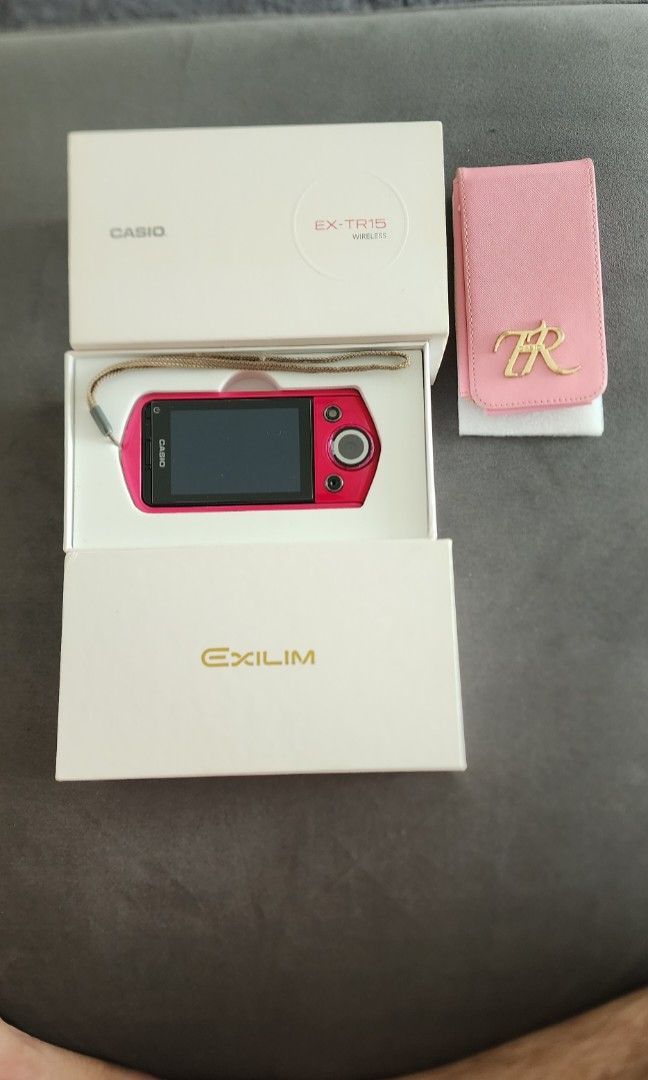Casio EX TR15
