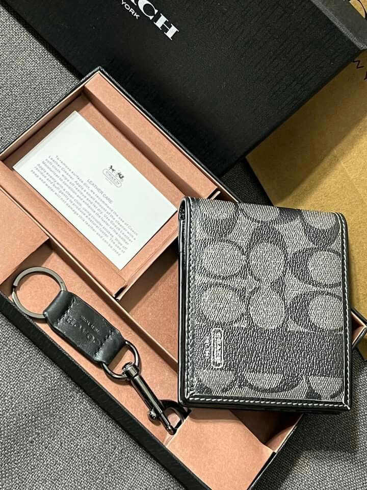 Coach gift set for men, Men's Fashion, Watches & Accessories, Wallets