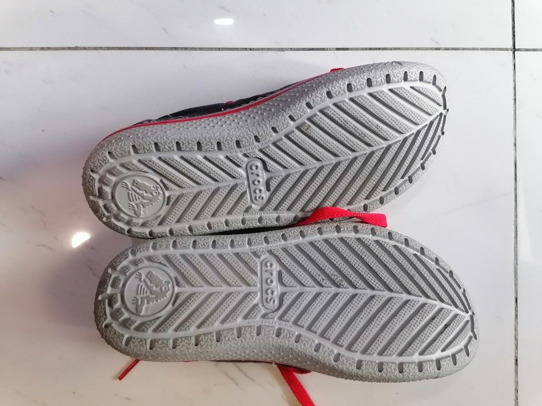 Crocs j4 store