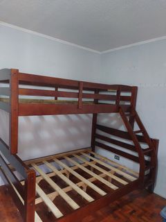 Double deck bed frame