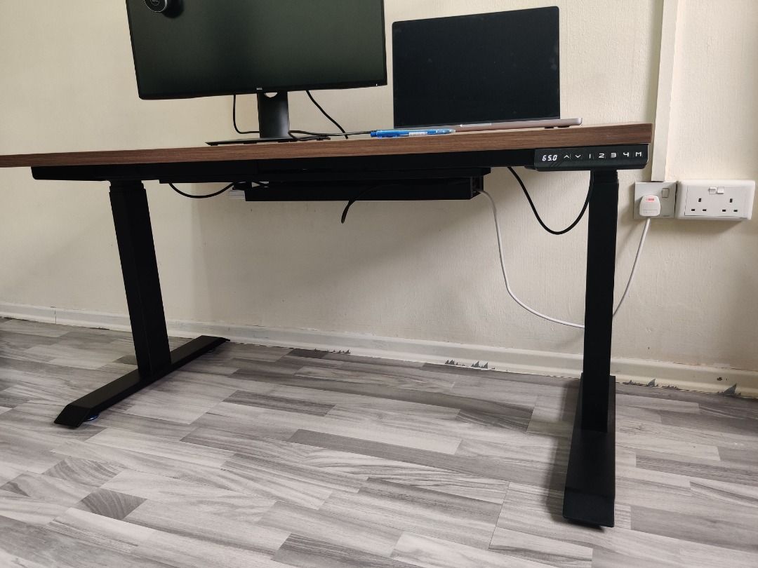 Ergo Edge AmpDesk Standing Desk w Warranty Furniture Home