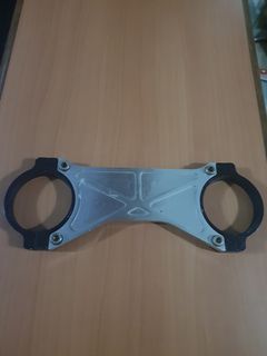 Fork Bracket cb400