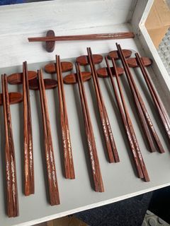 IC-2-76	set of 10 Rosewood Chopsticks with rest