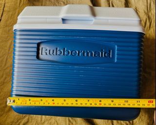 Rubbermaid ice cooler imported