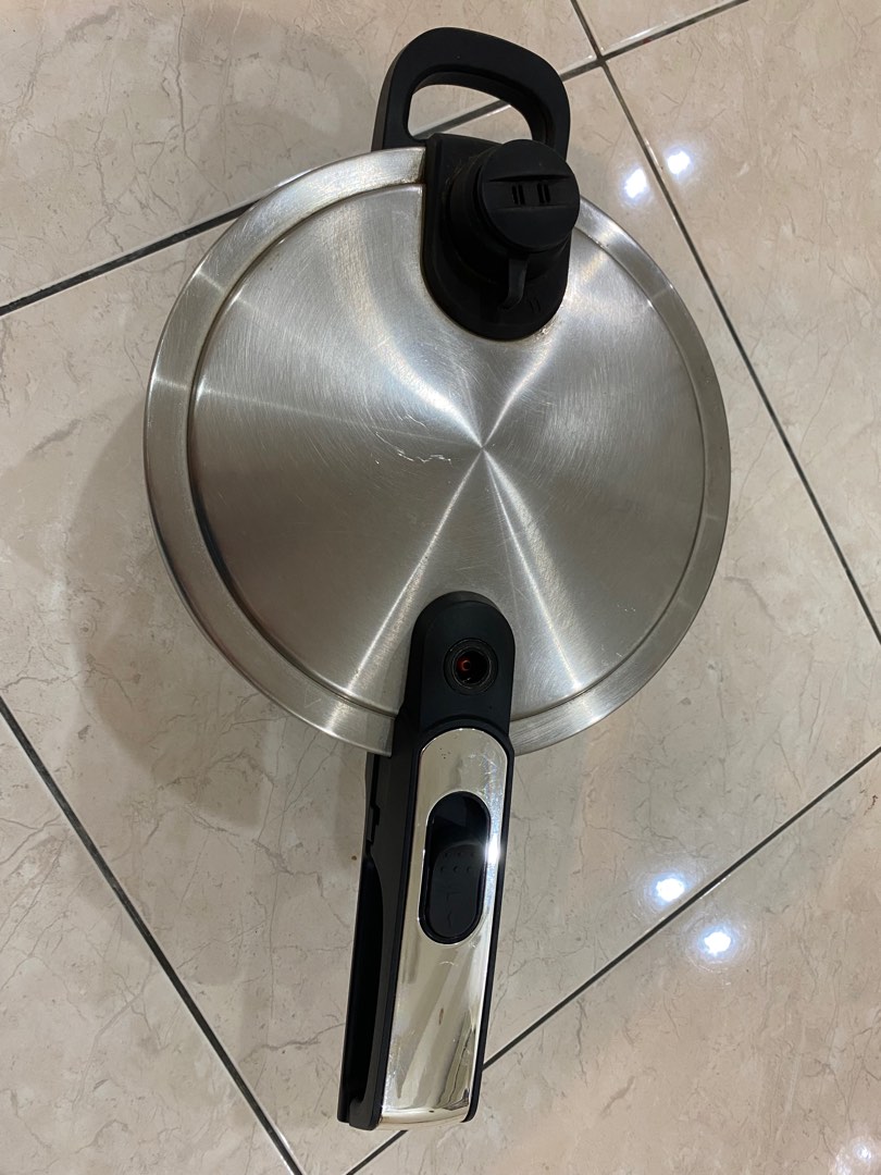 IKEA Pressure cooker, TV & Home Appliances, Kitchen Appliances, Cookers