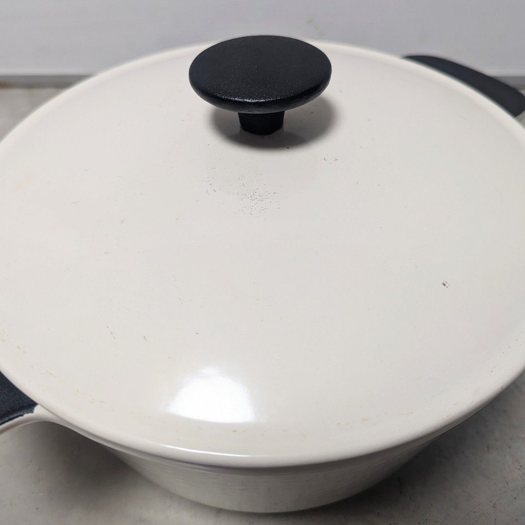 IKEA SENIOR cast iron casserole / dutch oven, Furniture & Home Living