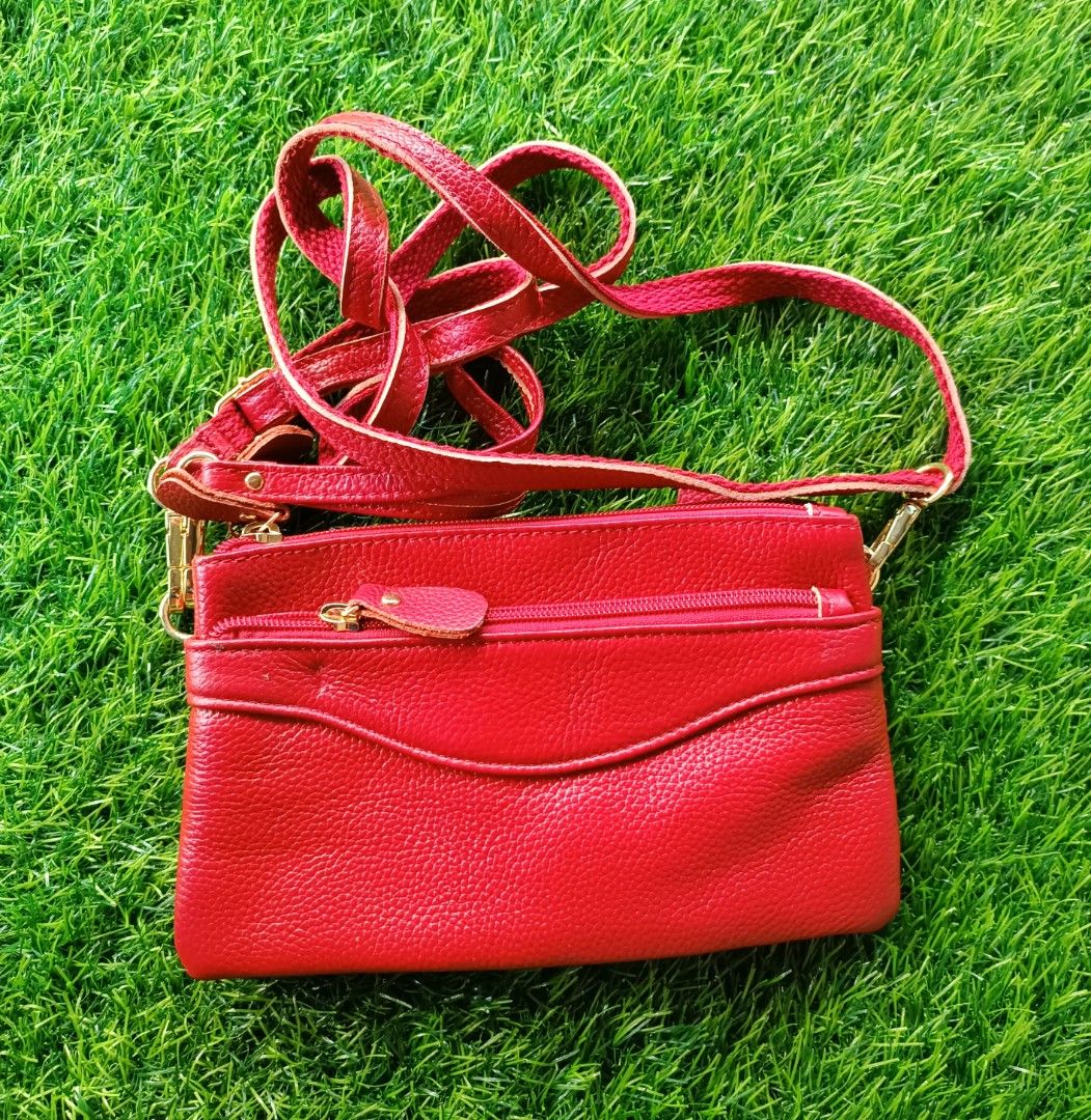 Medium size shop sling bag