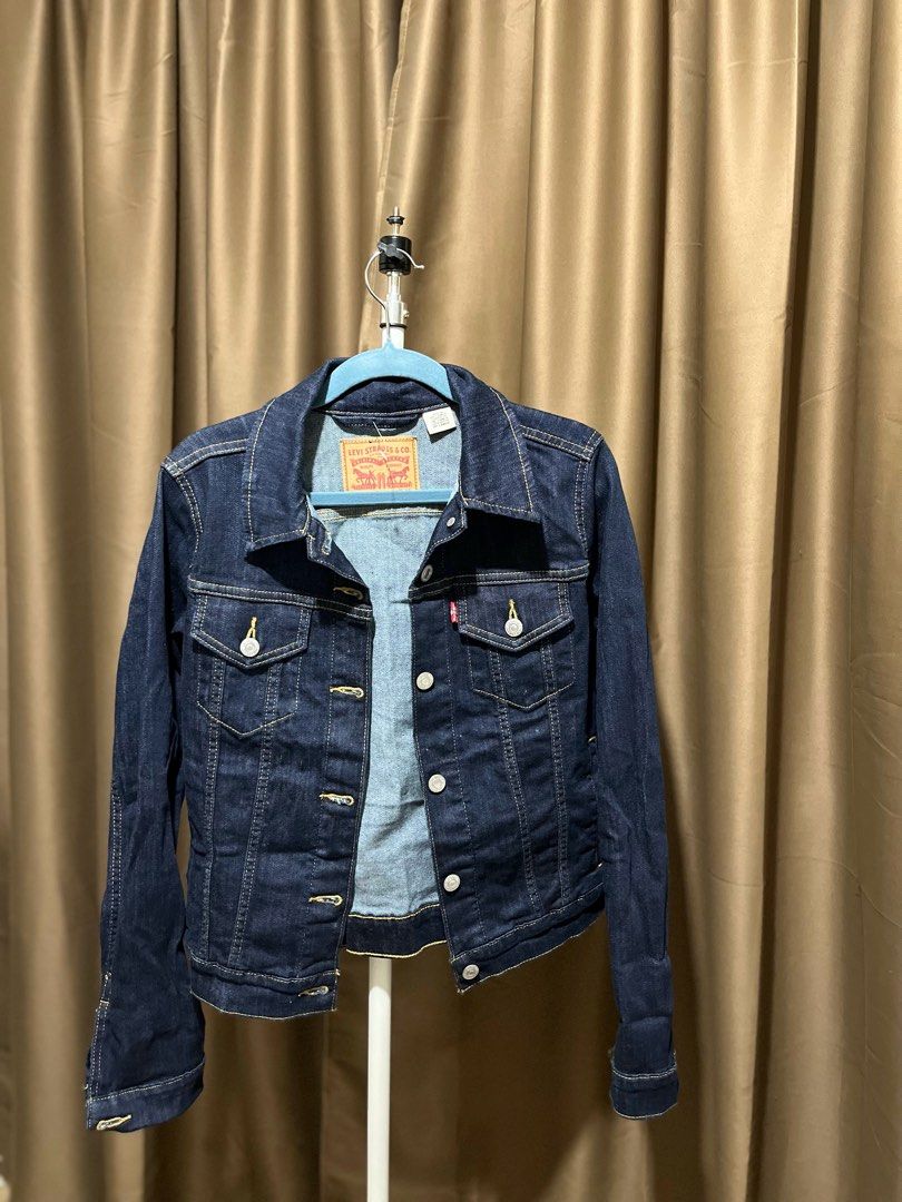 Denim jacket deals women levis