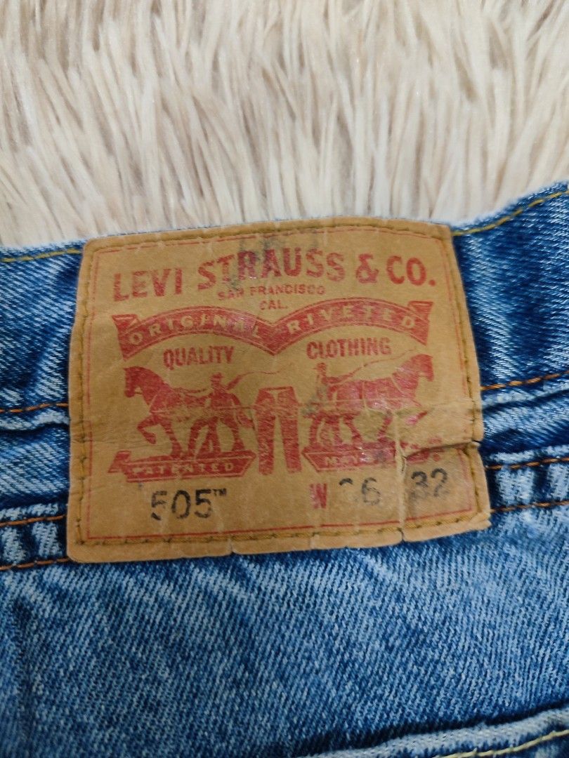 LEVI S JEANS 505 W36 FREE SHIPPING