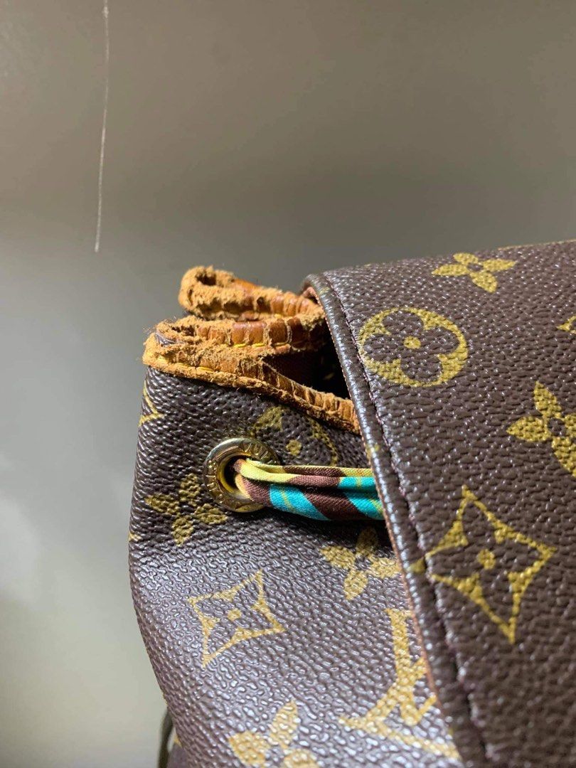 Louis Vuitton pre-owned monogram Montsouris GM backpack (Category: Luxury Bags & Wallets) located in Quezon City. Submitted by preloved_by_Glads (Listing ID 1205344811, Image 3). Description: Louis Vuitton pre-owned monogram Montsouris GM backpack Authenticity is not guaranteed.