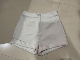 (Category: ) located in . Submitted by preloved_fu (Listing ID 1205382731, Image 1). Description: .