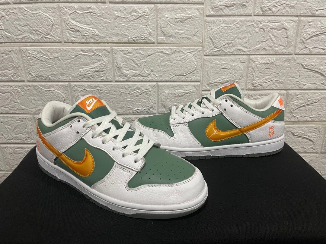Nike dunk low Ny vs Ny, Men's Fashion, Footwear, Sneakers on Carousell