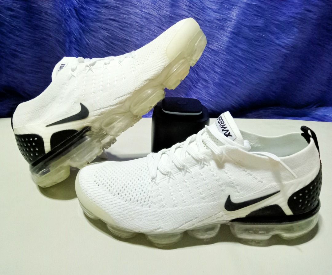 nike vapormax white and black