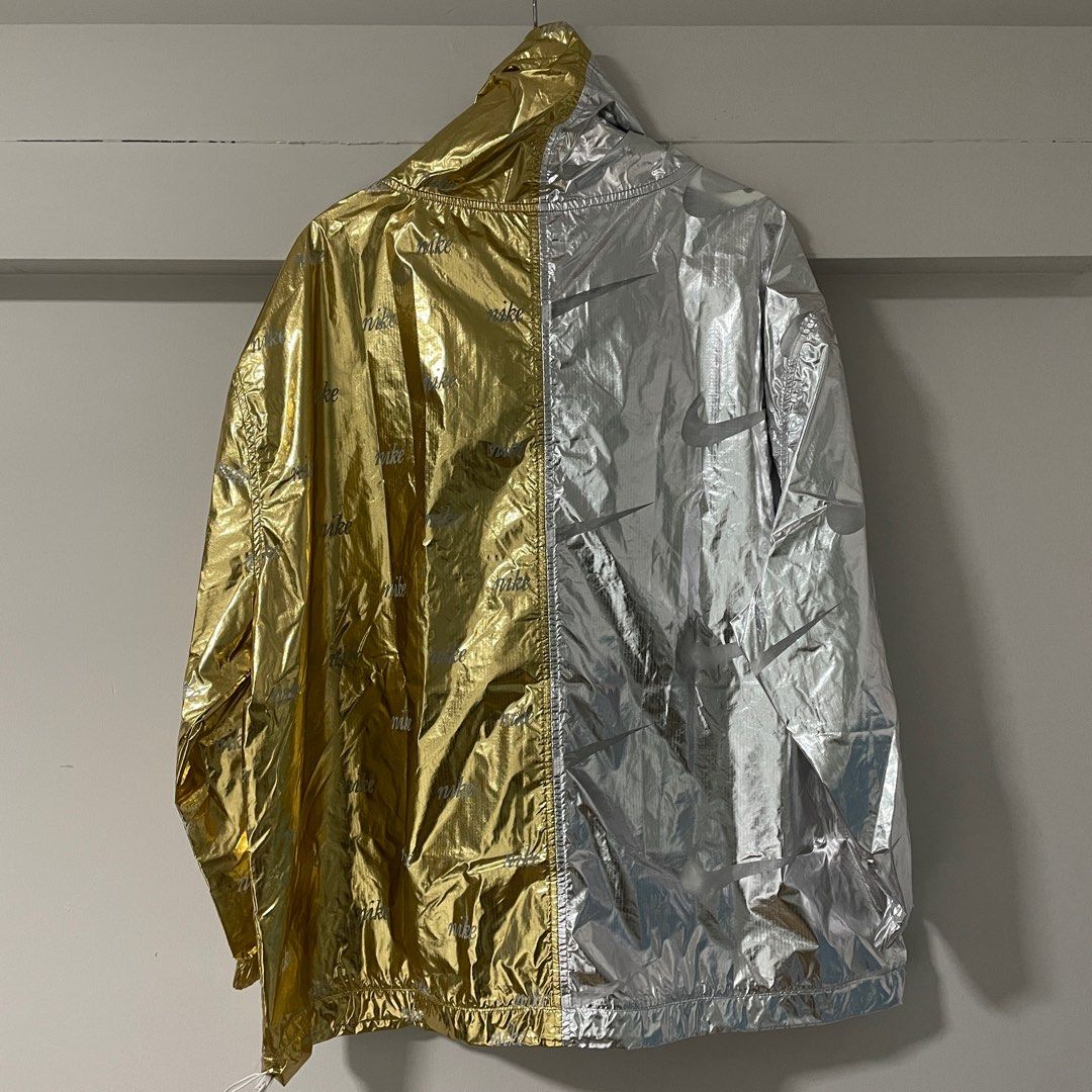 BNWT NIKE WMNS SPORTSWEAR METALLIC WINDBREAKER JACKET Women s