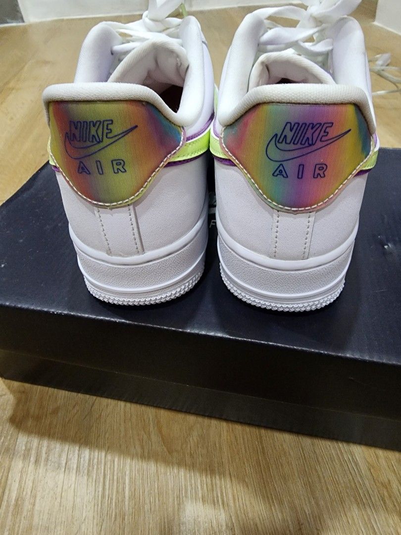 NIKE WOMENS AIR FORCE 1 EASTER
