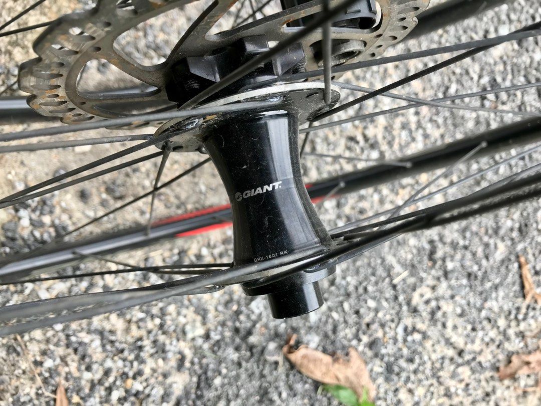 Original Giant PR2 Disc Aluminum Tubeless 700c Wheelset Sports original-giant-pr2-disc-aluminum-tubeless-700c-wheelset-sports