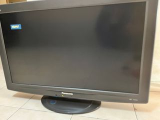 Panasonic 32inch LCD TV+mistick android tv+hdmi audio splitter