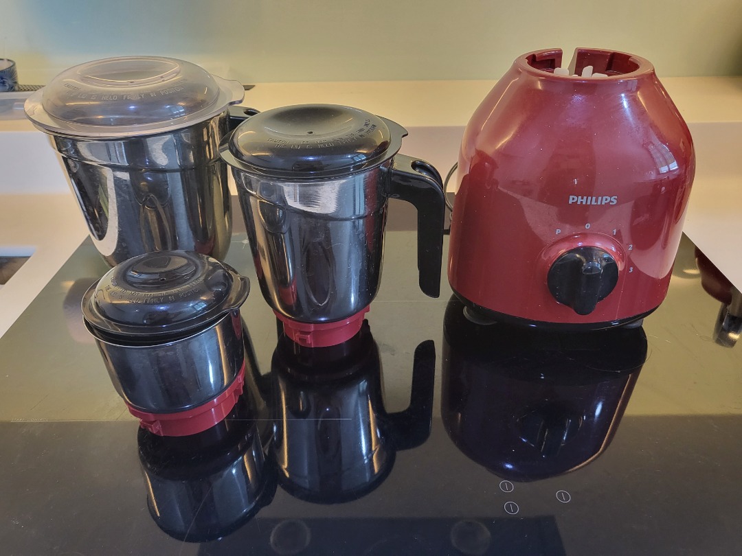 Philips powerful Juicer Blender, Furniture & Home Living, Kitchenware