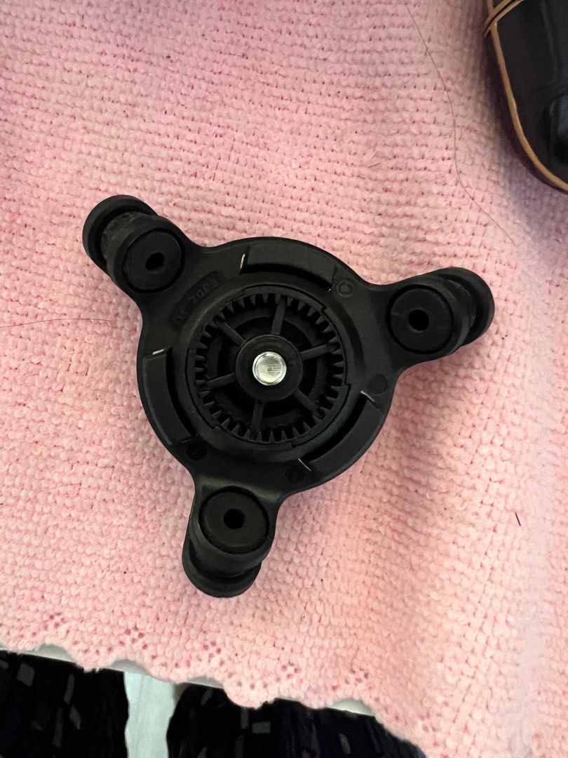 Quad lock vibration damper, Sports Equipment, Bicycles & Parts, Parts