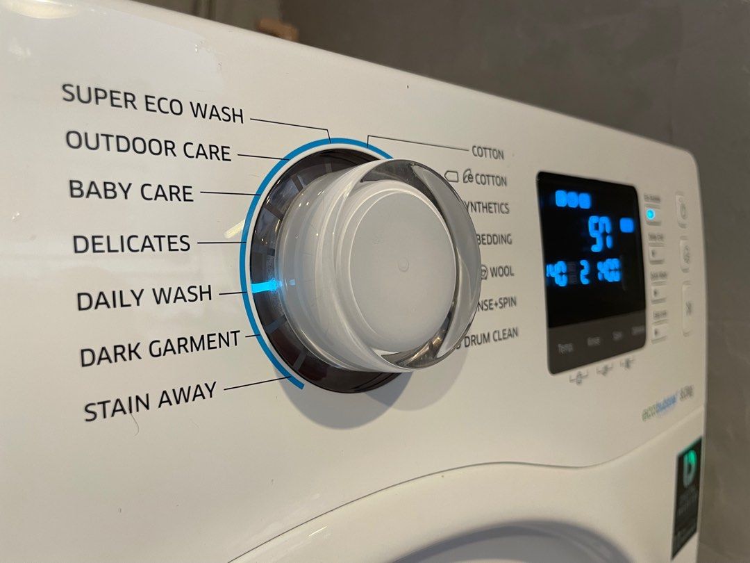 Samsung Washing Machine eco bubble 8KG, TV & Home Appliances, Washing