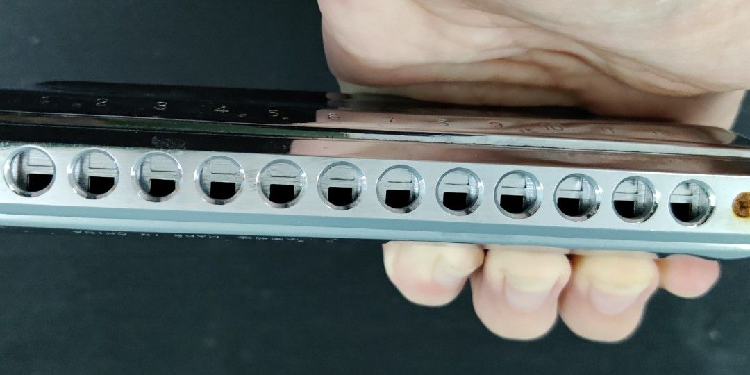 Semitone Harmonica (Category: Music Accessories) located in Puchong. Submitted by abig98 (Listing ID 1205306916, Image 3). Description: 1. Tuned to C 2. 24 holes I want to exchange this with 3 packs of GREEN CUTIE COMPACT toilet rolls (30rolls)..