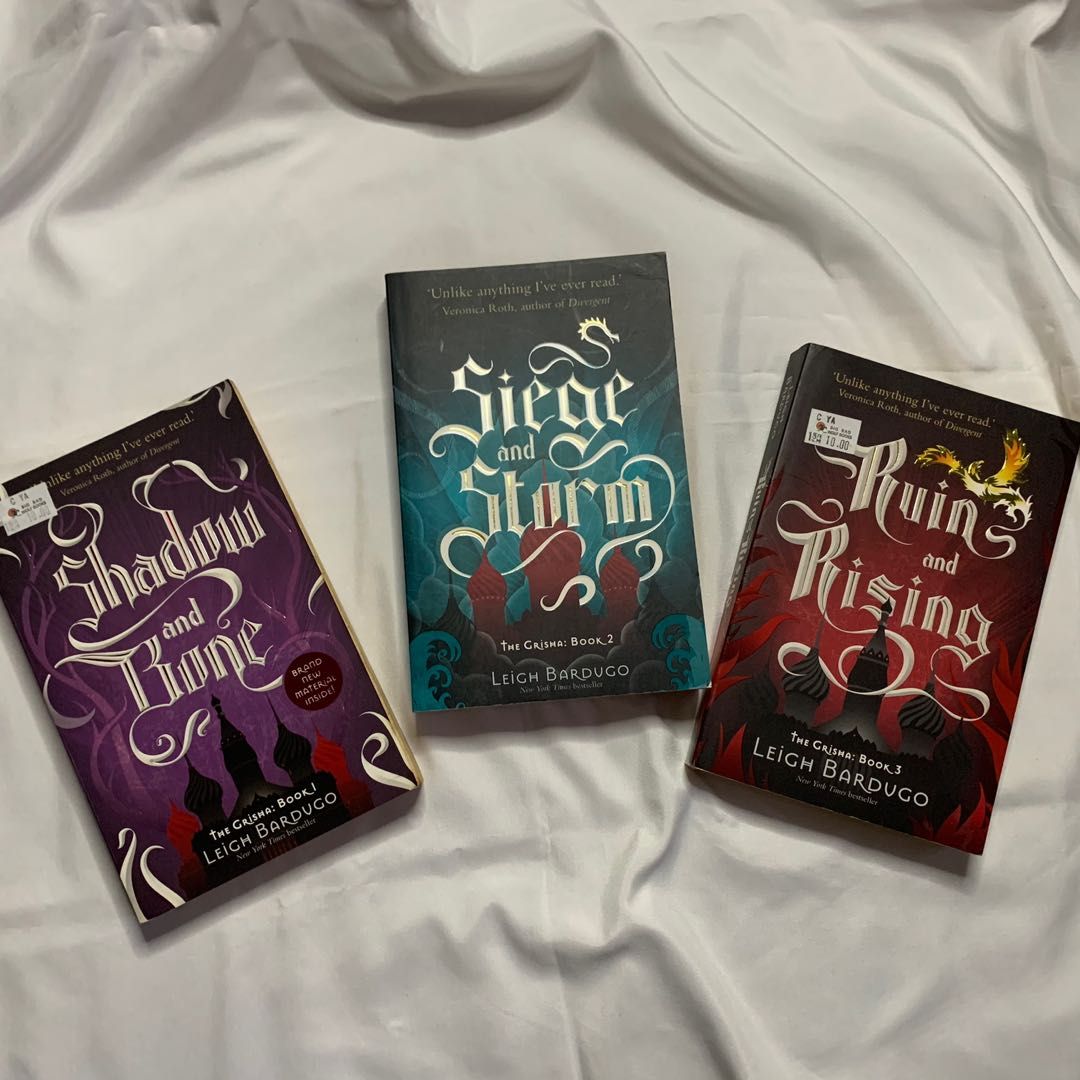 Ruin and Rising (The Shadow and Bone Trilogy, #3) by Leigh Bardugo