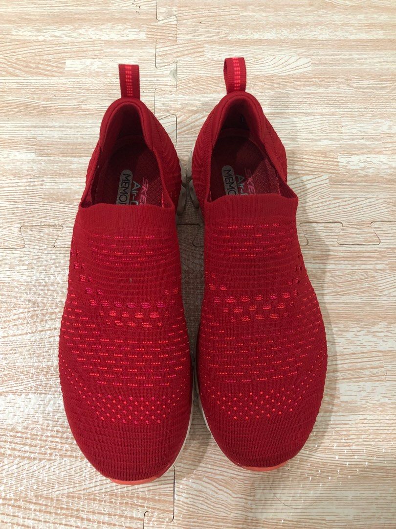 Red memory foam 2025 shoes