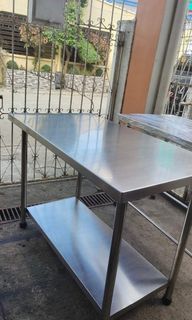 STAINLESS 2 LAYERS PREP TABLE