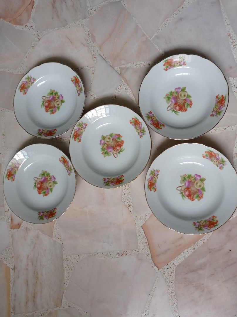 Vintage porcelain plates on Carousell