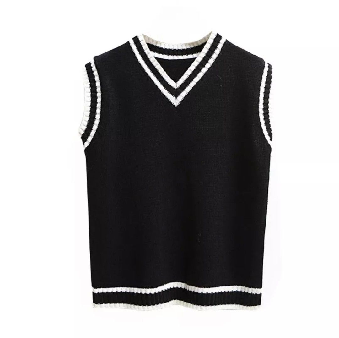 V-Neck Sweater Vest + Oversized Plain T-Shirt Suit, Women'S Fashion, Coats,  Jackets And Outerwear On Carousell