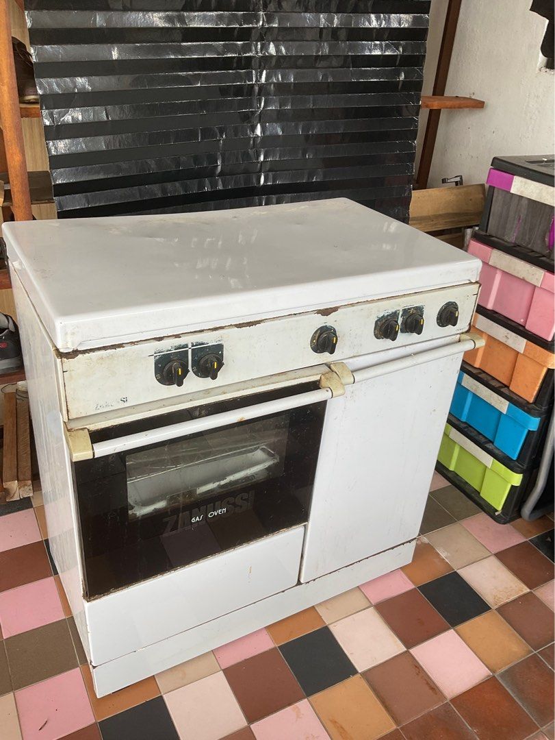 Zanussi Gas Oven, TV & Home Appliances, Kitchen Appliances, Ovens