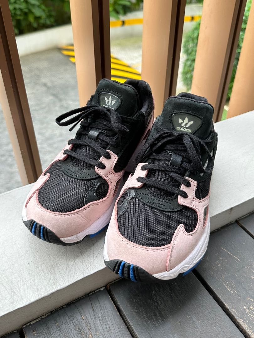 Falcon blackpink hotsell
