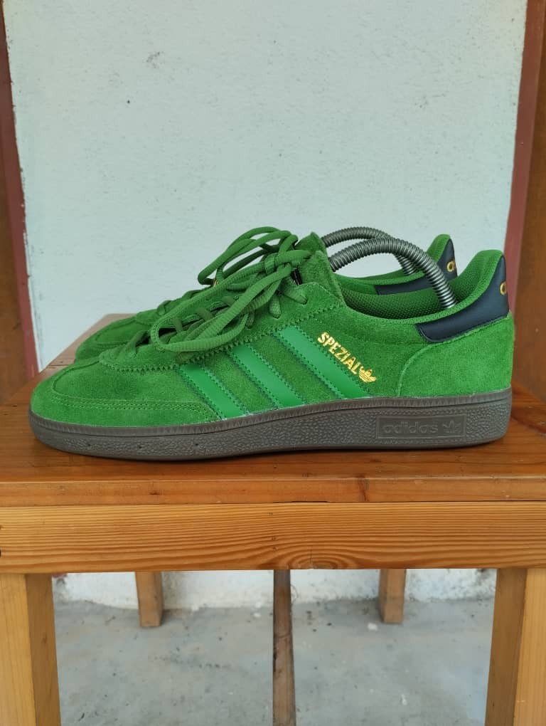 Adidas spezial top apple green