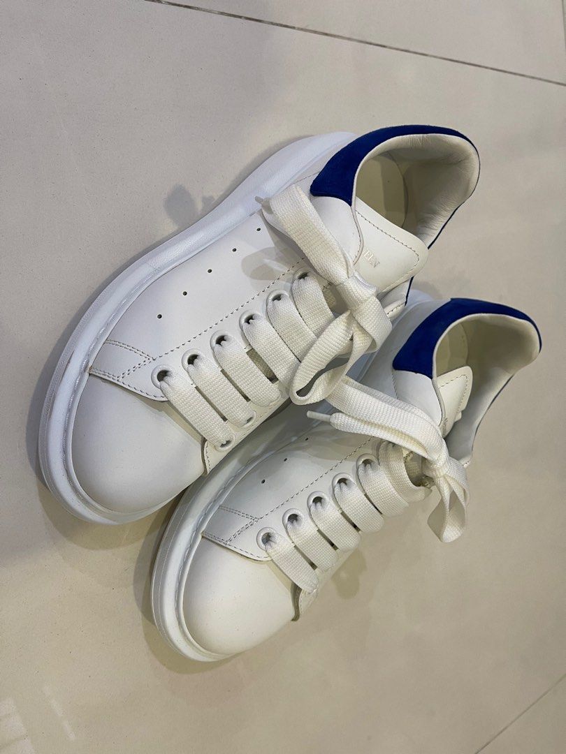 Alexander mcqueen navy trainers outlet