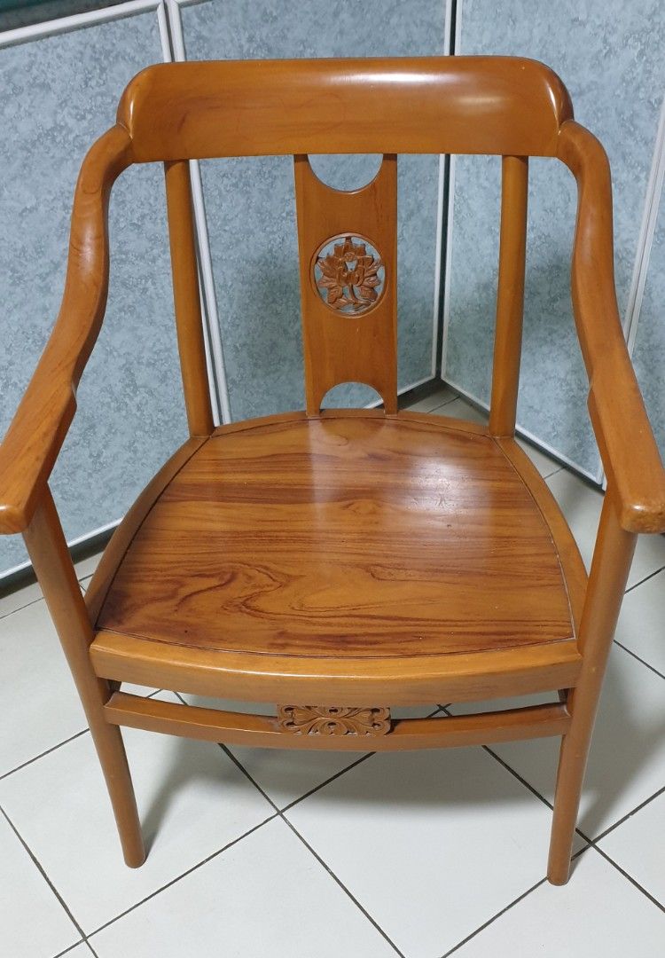 Antique arm chair, Furniture & Home Living, Furniture, Chairs on Carousell