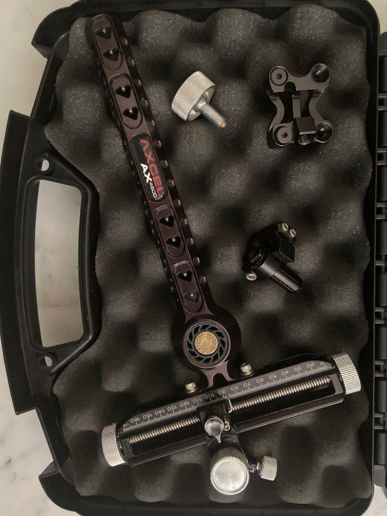 Archery Axcel Sight AX4500 9in RH with Damper, Sports Equipment, Other