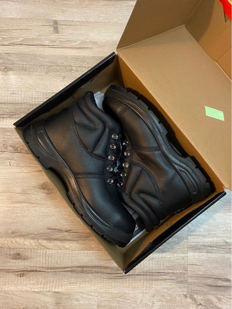 ARCO Safety Boot Men s Fashion Footwear Boots on Carousell