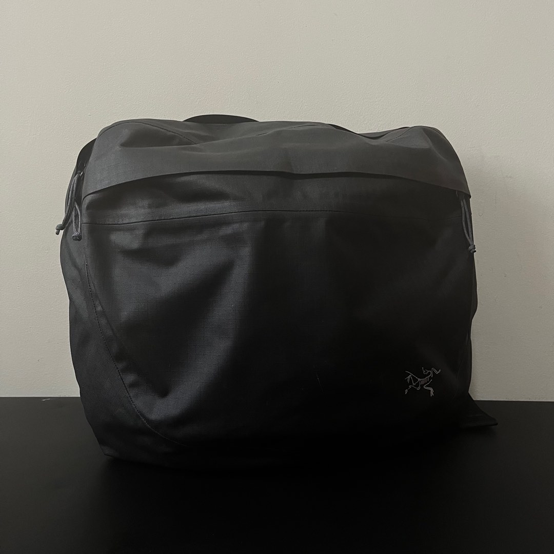 Arc teryx Lunara 17 Shoulder Bag Men s Fashion Bags Sling Bags