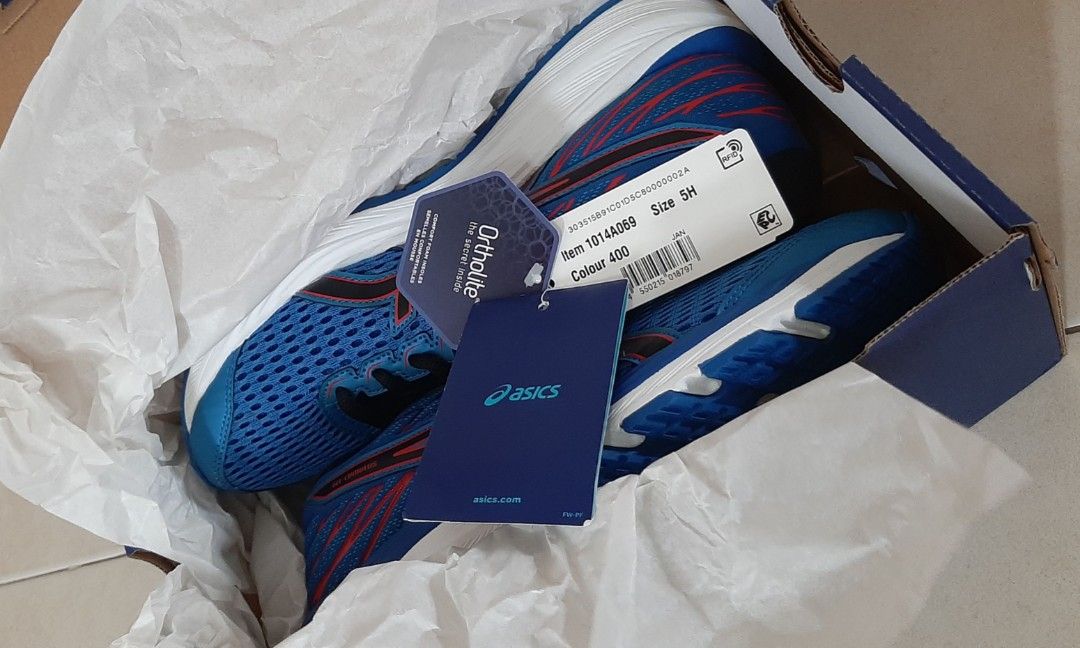 Asics gel outlet cumulus size 5.5