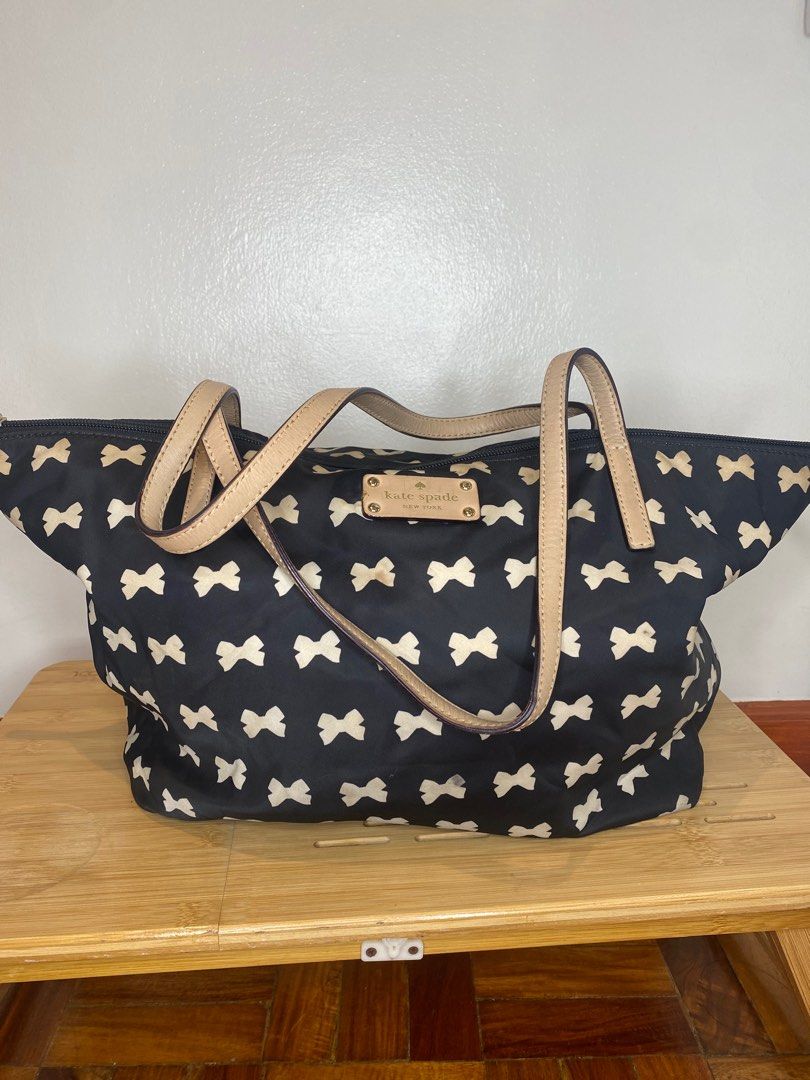 Authentic Kate Spade Tote Bag (Black Bag with White Bows), Luxury, Bags &  Wallets on Carousell