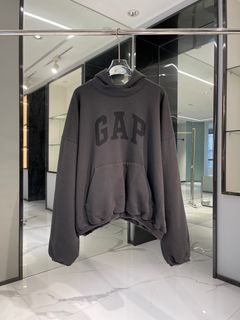 (Category: ) located in . Submitted by luxcloset.shop (Listing ID 1205619463, Image 1). Description: .