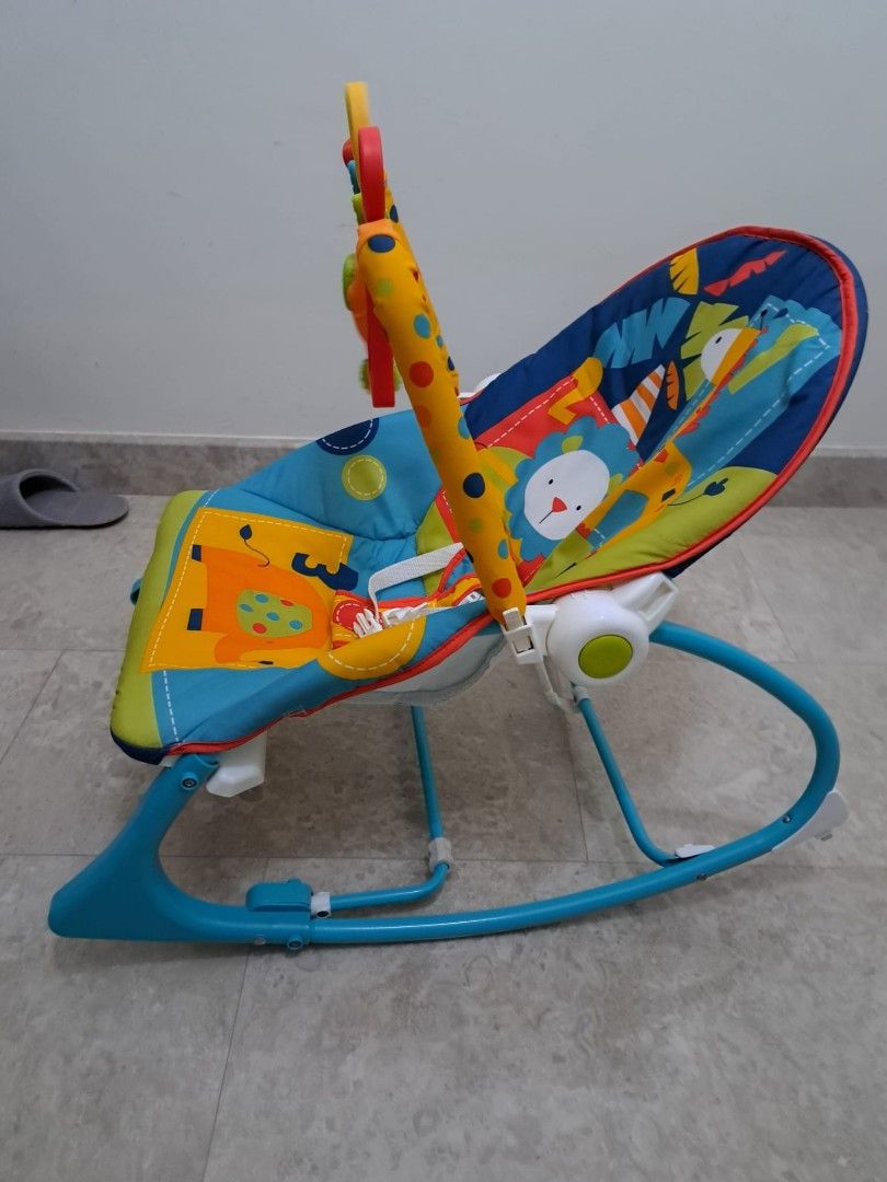 Fisher Price Baby Rocker/Vibrate, Babies & Kids, Infant Playtime on