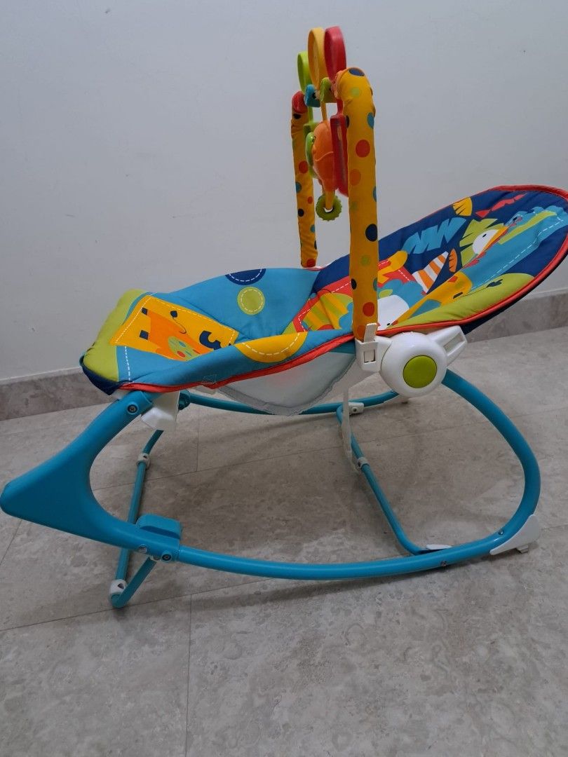 Fisher Price Baby Rocker/Vibrate, Babies & Kids, Infant Playtime on