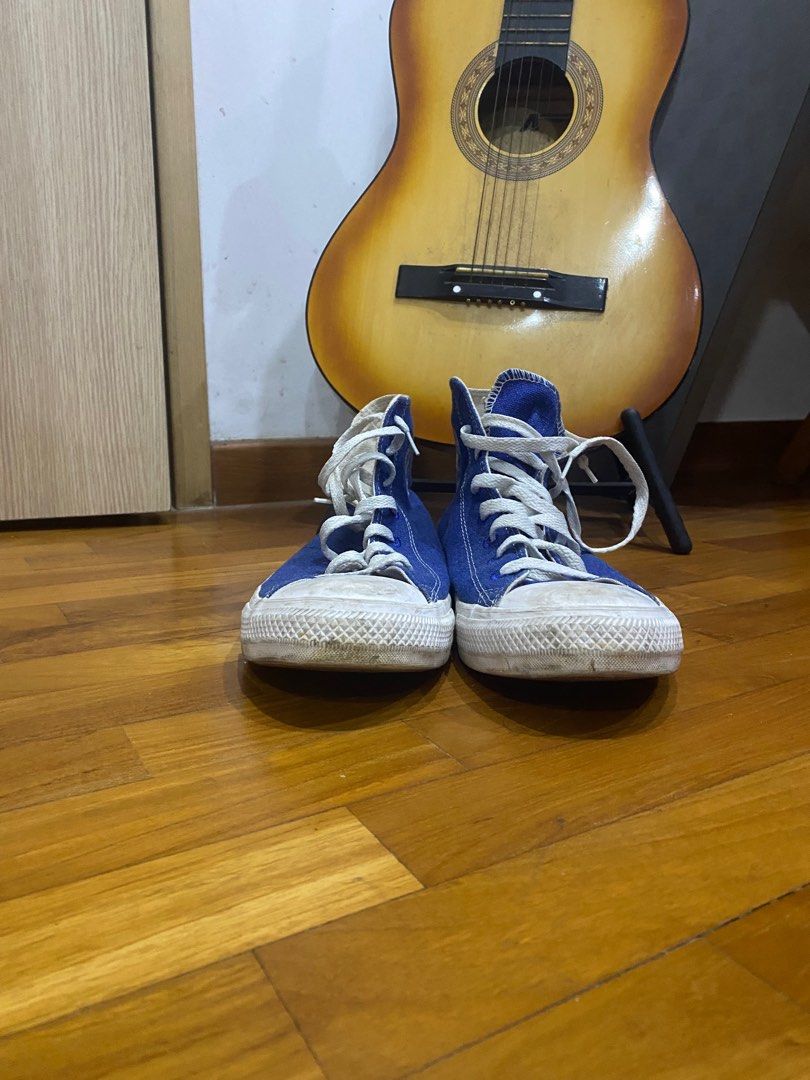 Electric blue deals converse