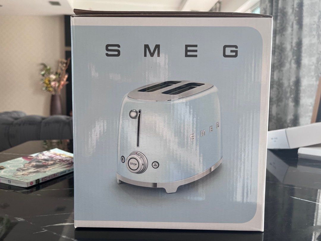 Brand new SMEG toaster, with warranty, TV & Home Appliances, Kitchen